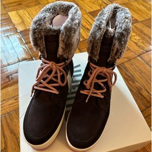 Cougar Vanetta Cocoa Suede Waterproof Winter Boot, Size 8, NIB